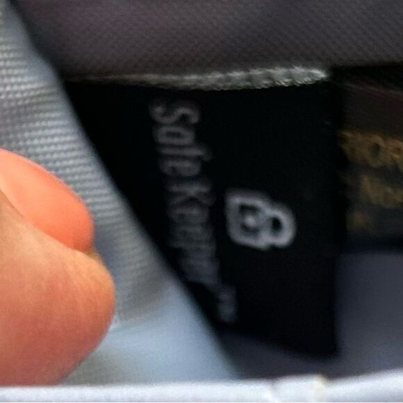 Safe Keeper Periwinkle Soft Genuine Leather Wallet Like New - Picture 8 of 9